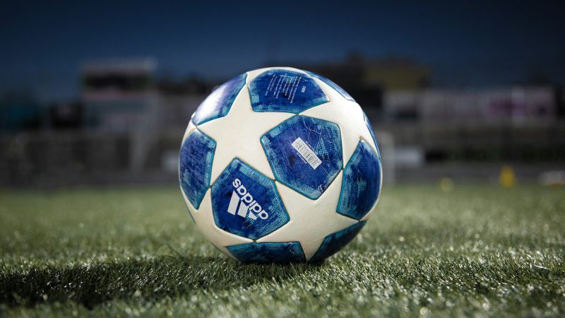 Streaming sports on screen